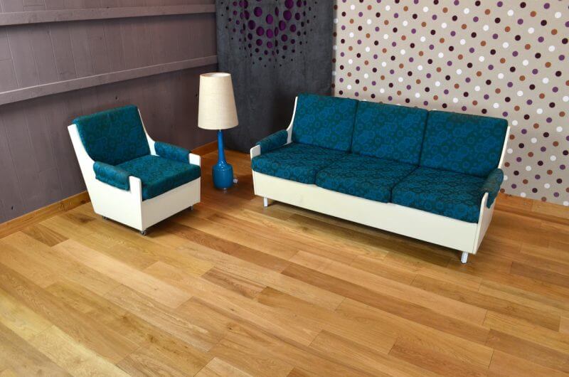 Salon design banquette et fauteuil vintage 1960 ...