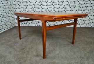 Table Design Danoise en Teck Johannes Andersen Vintage 1960